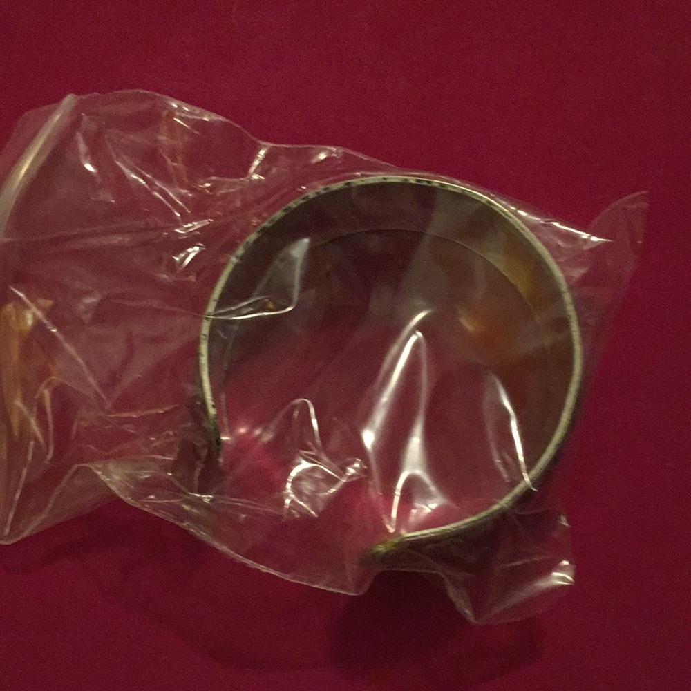 Women’s bracelet